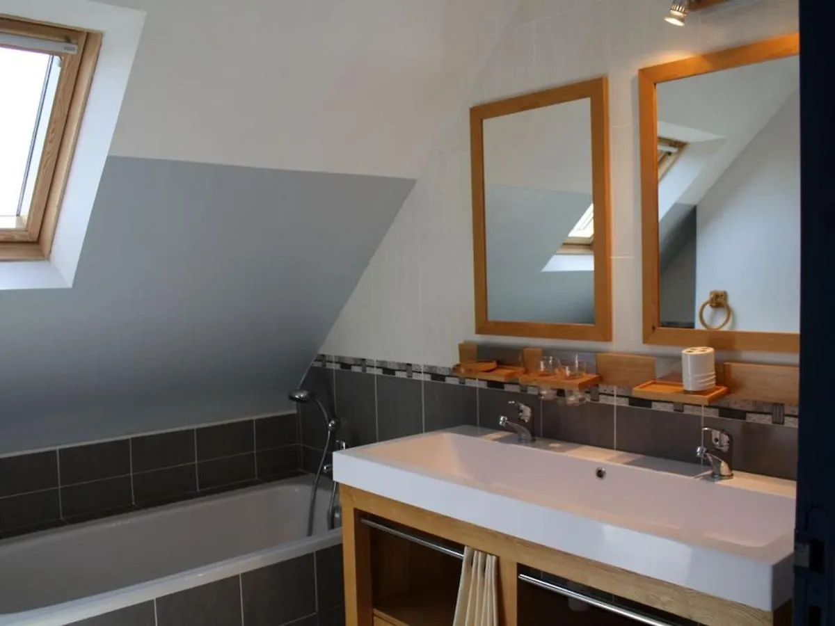 Ferienhaus Jolie Maison A 600M De La Plage, Jardin Clos - Fr-1-418-12 Locmaria